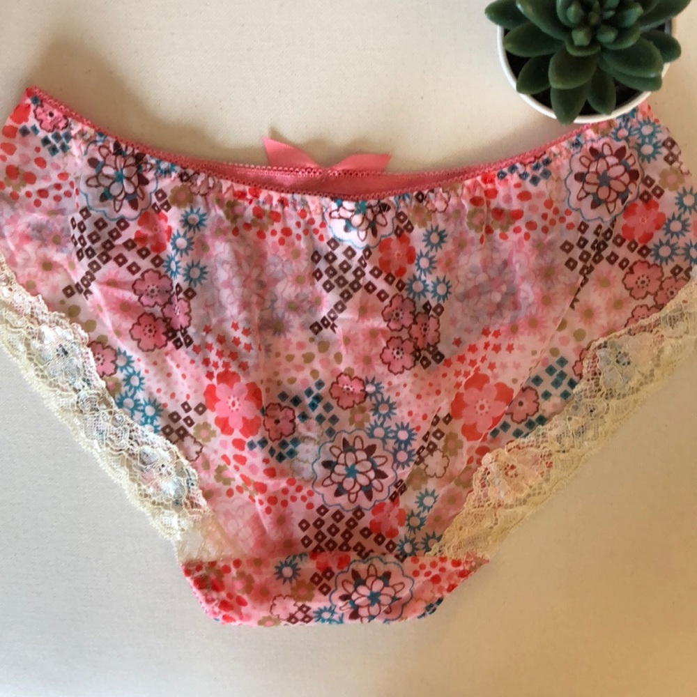 Never worn 💕 - Picture 4 of 5